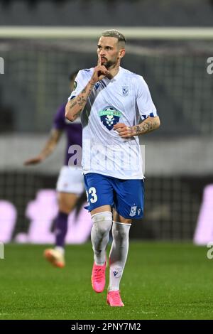 Kristoffer Velde (Lech Poznan) lors du match de l'UEFA 'Conference League 2022 2023' entre Fiorentina 2-3 Lech Poznan au stade Artemio Franchi sur 20 avril 2023 à Florence, en Italie. Credit: Maurizio Borsari/AFLO/Alay Live News Banque D'Images