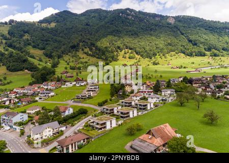 Vue aérienne du village d'Arth sur le lac Zug, Schwyz, Suisse Banque D'Images