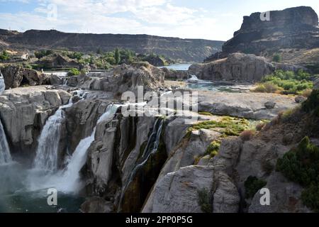 Vue aérienne des chutes Shoshone situées sur la rivière Snake, dans l'Idaho. Banque D'Images