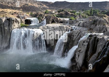 Vue aérienne des chutes Shoshone situées sur la rivière Snake, dans l'Idaho. Banque D'Images