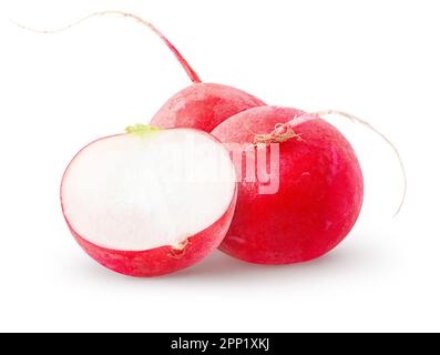 Radis isolés. Faire cuire deux légumes radis à moitié isolés sur fond blanc avec un chemin de coupure Banque D'Images