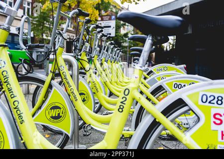 Les vélos Citycard sont prêts à être loués à l'angle de Friar Lane et Maid Marian Way à Nottingham, en Angleterre. Banque D'Images