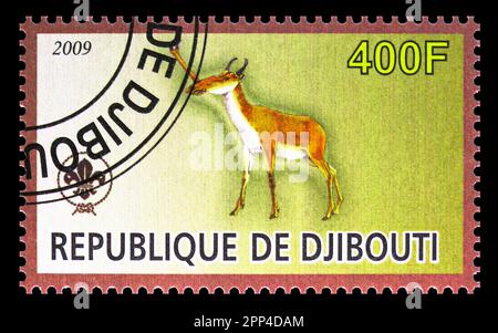 MOSCOU, RUSSIE - 12 JUILLET 2022: Timbre-poste imprimé à Djibouti montre la série d'animaux préhistoriques, vers 2009 Banque D'Images