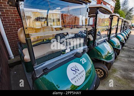 Golf Buggies à louer à Stoke by Nayland Golf Resort, Leavenheath, Colchester, Essex Banque D'Images