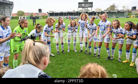 Les joueurs de Gand photographiés se sont rassemblés devant un match de football féminin entre le Club Brugge Dames YLA et AA Gent Ladies lors de la rencontre de 6th en jeu 1 de la saison 2022 - 2023 de la Super League belge Lotto Womens , Le samedi 22 avril 2023 à Roeselare , BELGIQUE . PHOTO SPORTPIX | David Catry Banque D'Images