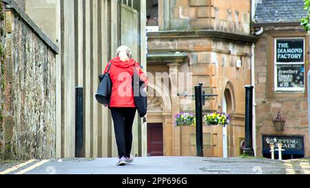 Ayr, Écosse, Royaume-Uni 22nd , avril 2023. Météo au Royaume-Uni : la plage ensoleillée d'Ayr a vu le début de la saison estivale. Crédit Gerard Ferry/Alay Live News Banque D'Images