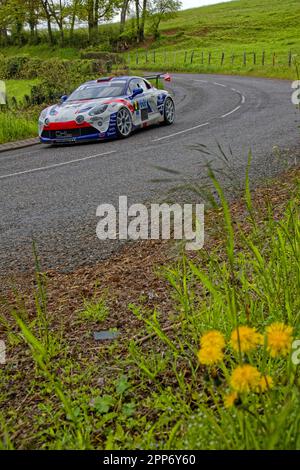 SAINT-ROMAIN, FRANCE, 21 avril 2023 : le rallye Rhône-Charbonnières se déroule sur les routes de Lyon pour le championnat français. C'est l'un des plus anciens Banque D'Images