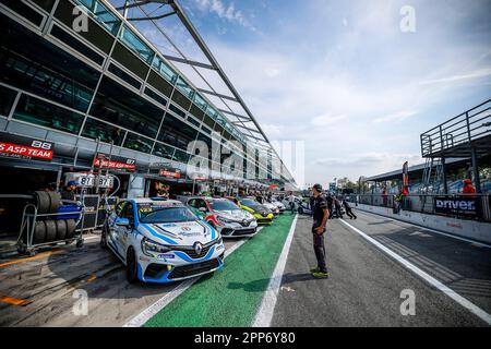 Stand, pendant la ronde 2nd de la Clio Cup Europe 2023, de 21 avril à 23, 2023 sur l'Autodromo Nazionale di Monza, à Monza, Italie - photo Grégory Lenormand/DPPI crédit: DPPI Media/Alamy Live News Banque D'Images