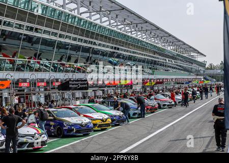 Stand, pendant la ronde 2nd de la Clio Cup Europe 2023, de 21 avril à 23, 2023 sur l'Autodromo Nazionale di Monza, à Monza, Italie - photo Grégory Lenormand/DPPI crédit: DPPI Media/Alamy Live News Banque D'Images