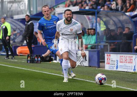 Birkenhead, Royaume-Uni. 22nd avril 2023. Kane Hemmings de Tranmere Rovers réagit quand il ne peut pas atteindre la balle. EFL Skybet deuxième match de football, Tranmere Rovers / Grimsby Town à Prenton Park, Birkenhead, Wirral le samedi 22nd avril 2023. Cette image ne peut être utilisée qu'à des fins éditoriales. Utilisation éditoriale uniquement, licence requise pour une utilisation commerciale. Aucune utilisation dans les Paris, les jeux ou les publications d'un seul club/ligue/joueur.pic par Chris Stading/Andrew Orchard sports Photography/Alamy Live News crédit: Andrew Orchard sports Photography/Alamy Live News Banque D'Images