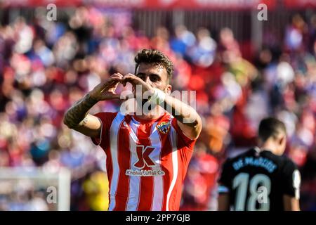 22 avril 2023: ALMERIA, ESPAGNE - AVRIL 22: Alex Centelles de UD Almeria célèbre son but lors du match entre UD Almeria et Athlétique de Bilbao de la Liga Santander sur 22 avril 2023 au stade Powerhouse à Almeria, Espagne. (Credit image: © Samuel Carreño/PX Imagens via ZUMA Press Wire) USAGE ÉDITORIAL SEULEMENT! Non destiné À un usage commercial ! Banque D'Images
