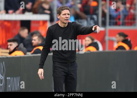 Cheftrainer Oliver Glasner (Francfort), Leverkusen, Allemagne, 18/04/2023, 1. Bundesliga, Matchday 27, Bayer 04 Leverkusen - Eintracht Frankfurt. DFL RÉF Banque D'Images