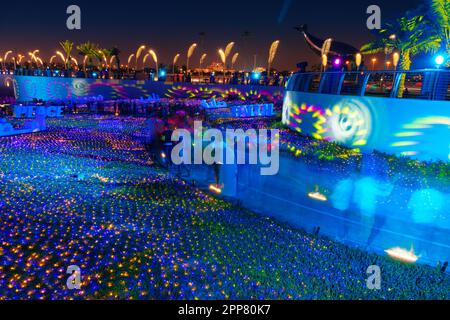 EID al fitr 2023 célébrations et feux d'artifice à la corniche de Doha 22-04-2023 Doha Qatar Banque D'Images