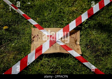 AMSTERDAM - les premiers endroits pour le Vrijmarkt ont déjà été enregistrés sur l'Apollolaan. Les préparatifs de la Journée du Roi sont en cours dans la capitale. ANP ROBIN VAN LONKHUIJSEN pays-bas sortie - belgique sortie Banque D'Images
