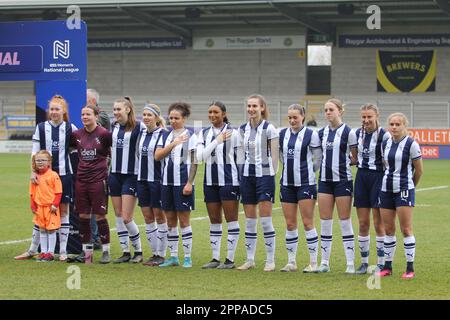 Burton, Royaume-Uni. 23rd avril 2023. Stade Pirelli, Burton, Angleterre, 23 avril 2023: West Brom avant la finale de la coupe de réserve de la Ligue nationale des femmes de la FA contre Oxford Unis au stade Pirelli à Burton, Angleterre sur 23 avril 2023. (Sean Chandler/SPP) crédit: SPP Sport Press photo. /Alamy Live News Banque D'Images