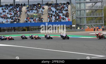 Assen, pays-Bas. 23rd avril 2023. Circuit d'assen TT, Assen, pays-Bas, 23 avril 2023, Premier tour lors du championnat du monde de Superbike de Pirelli Dutch Round FIM 2023 - Race2 - World Superbike - SBK crédit: Live Media Publishing Group/Alay Live News Banque D'Images