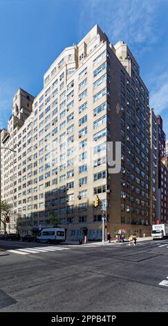 Le 30 Park Avenue est une tour résidentielle d'Emery Roth & Sons, située à East 36th Street dans Murray Hill de Manhattan. Banque D'Images