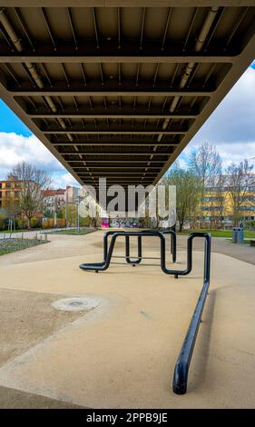 Centre de calisthéniques à Gleisdreieck Park, Tiergarten, Mitte, Berlin, Allemagne Banque D'Images