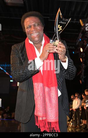 Roberto Blanco BEI der Verleihung der Goldenen sonne 2023 während der Sonnenklar.TV Gala im Wunderland Kalkar. Kalkar, 22.04.2023 Banque D'Images