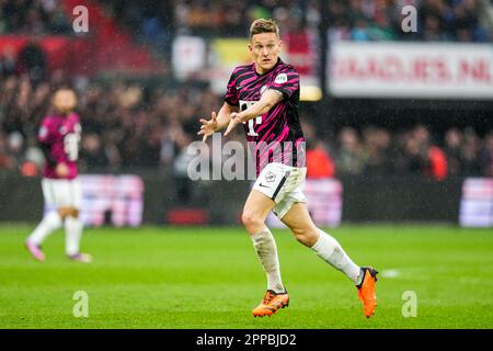 Rotterdam, pays-Bas. 23rd avril 2023. Rotterdam - Jens Toornstra du FC Utrecht lors du match entre Feyenoord et le FC Utrecht au Stadion Feijenoord de Kuip le 23 avril 2023 à Rotterdam, pays-Bas. Crédit : photos Box to Box/Alamy Live News Banque D'Images