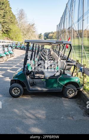 Golf Buggies à louer à Stoke by Nayland Golf Resort, Leavenheath, Colchester, Essex Banque D'Images