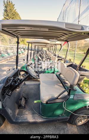 Golf Buggies à louer à Stoke by Nayland Golf Resort, Leavenheath, Colchester, Essex Banque D'Images