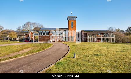 Le complexe de golf de Stoke by Nayland possède un hôtel et un spa, mais aussi un certain nombre de pavillons dont certains sont illustrés ici. Banque D'Images