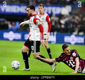 ROTTERDAM - Orkun Kokcu de Feyenoord, Jens Toornstra du FC Utrecht lors du match de première ligue néerlandais entre Feyenoord et le FC Utrecht à Feyenoord Stadion de Kuip on 23 avril 2023 à Rotterdam, pays-Bas. ANP OLAF KRAAK Banque D'Images