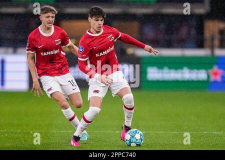 ALKMAAR, PAYS-BAS - AVRIL 23 : Milos Kerkez d'AZ lors du match Eredivisie entre AZ et RKC Waalwijk au Stadion de l'AFAS sur 23 avril 2023 à Alkmaar, pays-Bas (photo de Patrick Goosen/Orange Pictures) Banque D'Images