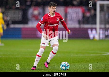 ALKMAAR, PAYS-BAS - AVRIL 23 : Milos Kerkez d'AZ lors du match Eredivisie entre AZ et RKC Waalwijk au Stadion de l'AFAS sur 23 avril 2023 à Alkmaar, pays-Bas (photo de Patrick Goosen/Orange Pictures) Banque D'Images