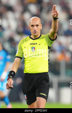 Turin, Italie. 23rd avril 2023. Turin, Italie, 18 avril 2023: L'arbitre Michael Fabbri pendant la série Un match entre le FC Juventus et la SSC Napoli au stade Allianz de Turin, Italie. (Foto Mosca/SPP) crédit: SPP Sport Press photo. /Alamy Live News Banque D'Images