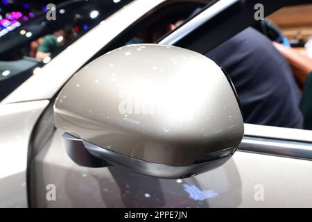 LI AUTO L8 est vu au salon de l'auto de Shanghai 2023 à Shanghai, Chine, 21 avril 2023. LA conduite intelligente LI est divisée en produits AD Max et AD Pro Banque D'Images