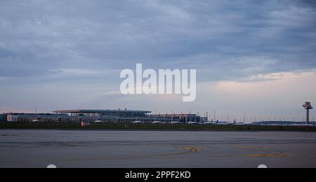 Berlin, Allemagne. 24th avril 2023. Aéroport de Berlin Brandenburg (BER). 04/24/2023. Credit: dpa/Alay Live News Banque D'Images