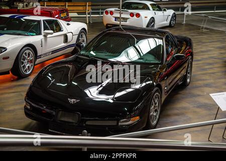 SINSHEIM, ALLEMAGNE - MAI 2022 : Noir coupé Chevrolet Corvette C5 Z06 Banque D'Images