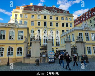 Nouvelle place du marché Neumarkt et Coselpalais à Dresde, Allemagne Banque D'Images