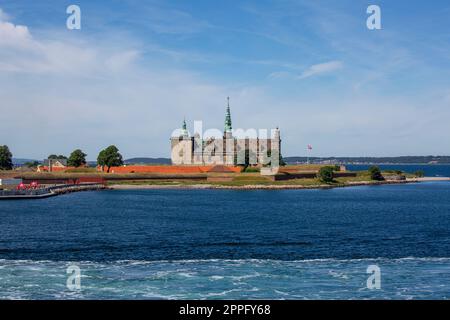 Château médiéval de Kronborg sur la mer du Nord au-dessus du détroit d'Oresund, Helsingor, Danemark Banque D'Images