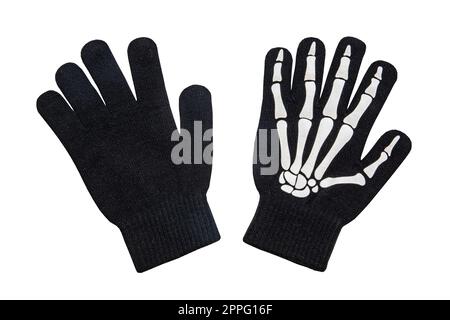 Équipement d'Halloween. Gros plan d'une paire de gants de squelette isolés sur un fond blanc. Banque D'Images