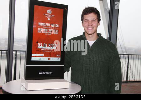 Wincent Weiss. Live Aid Pressekonferenz, PrÃ¤présentation des Hauptactes, Westin Hotel Elbphilharmonie Hamburg, 22.11.2022 Banque D'Images