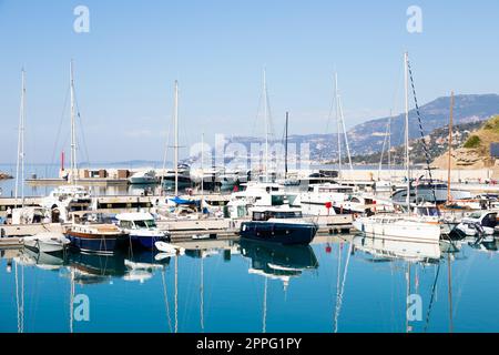 Port de Cala del forte, propriété toute neuve et ultramoderne de la marina de Monte Carlo Banque D'Images