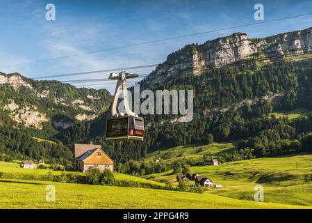 Téléphérique pour Hoher Kasten dans les Alpes d'Appenzell Banque D'Images