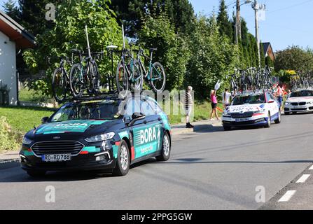 Véhicule de l'équipe Bora Hansgrohe sur le parcours du Tour de Pologne UCI â€“ World Tour, étape 7 Skawina - Cracovie. Banque D'Images