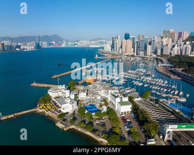 Causeway Bay, Hong Kong 10 décembre 2021 : vue aérienne de la ville de Hong Kong Banque D'Images