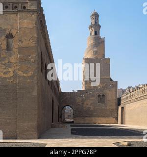 Minaret Ibn Tulun Mosquée avec escalier extérieur hélicoïdal, Caire médiéval, Egypte Banque D'Images