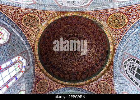 détail du dôme intérieur du palais de topkapi Banque D'Images