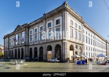 Façade de l'Université de Porto, Portugal Banque D'Images