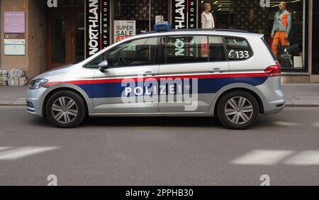 Voiture de police à Vienne Banque D'Images