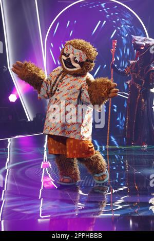 The Sloth - Tom Beck,le chanteur masqué saison 7 Episode 3,MMC Studios,Cologne,15.10.2022 Banque D'Images