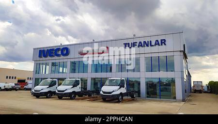 Chorlu, Turquie - 13 septembre 2022 : Iveco Professional Truck van store Banque D'Images