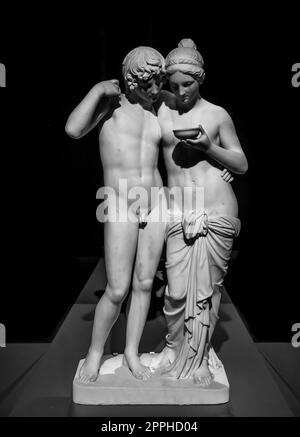 Cupidon et psyché (Amore e Psiche) par Bertel Thorvaldsen. Symbole de l'amour éternel, 1861. Banque D'Images