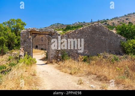 Ruines du village abandonné de Perithia, Corfou, Grèce Banque D'Images